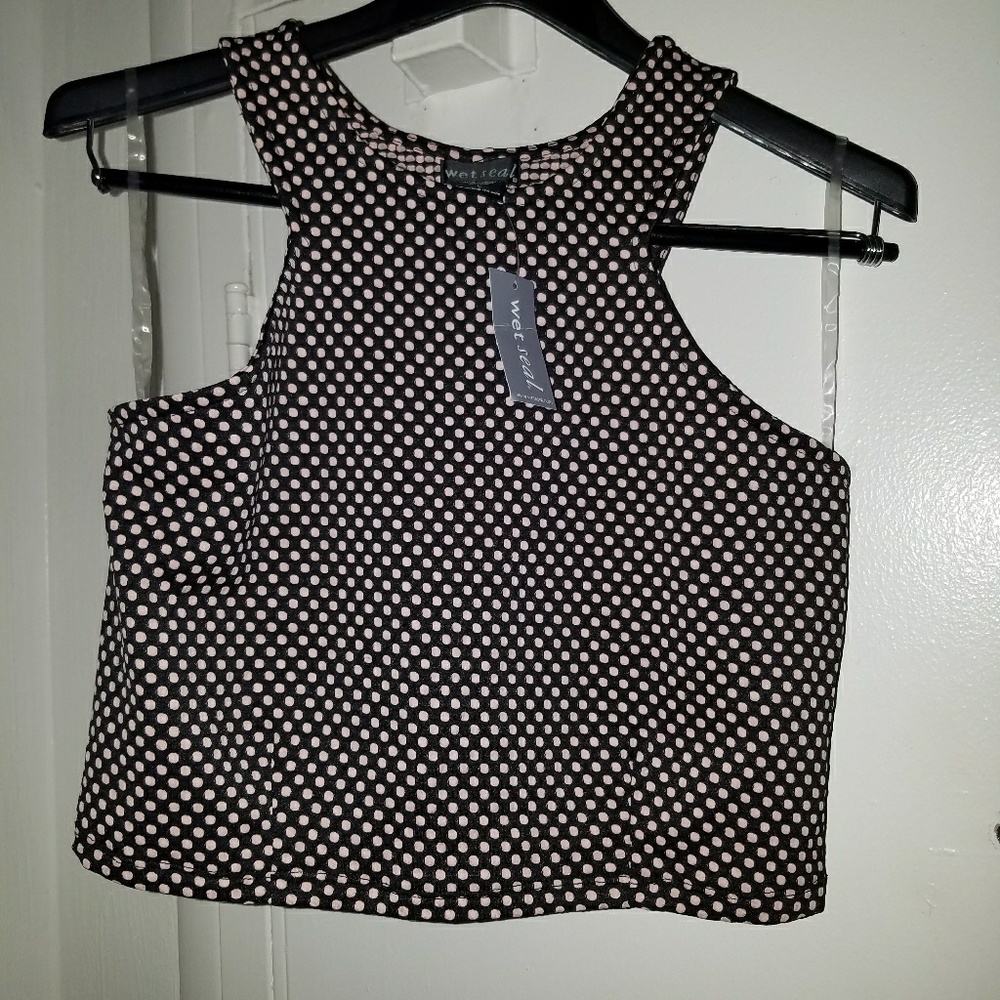Wet seal top
